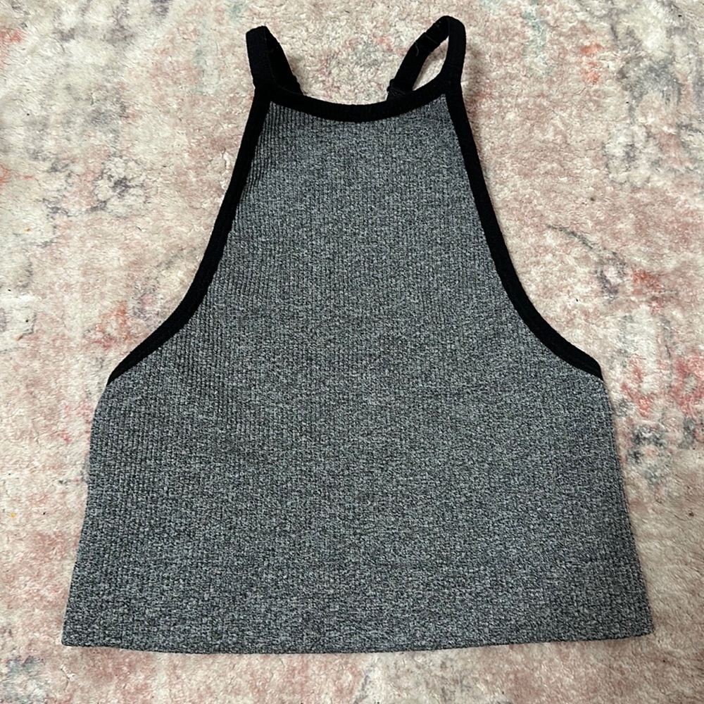 Cropped workout tank